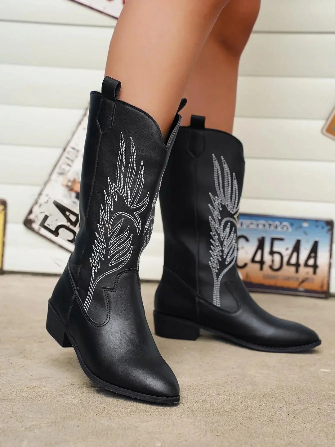 Violet | Women’s Stylish Pointed Toe Western Boots